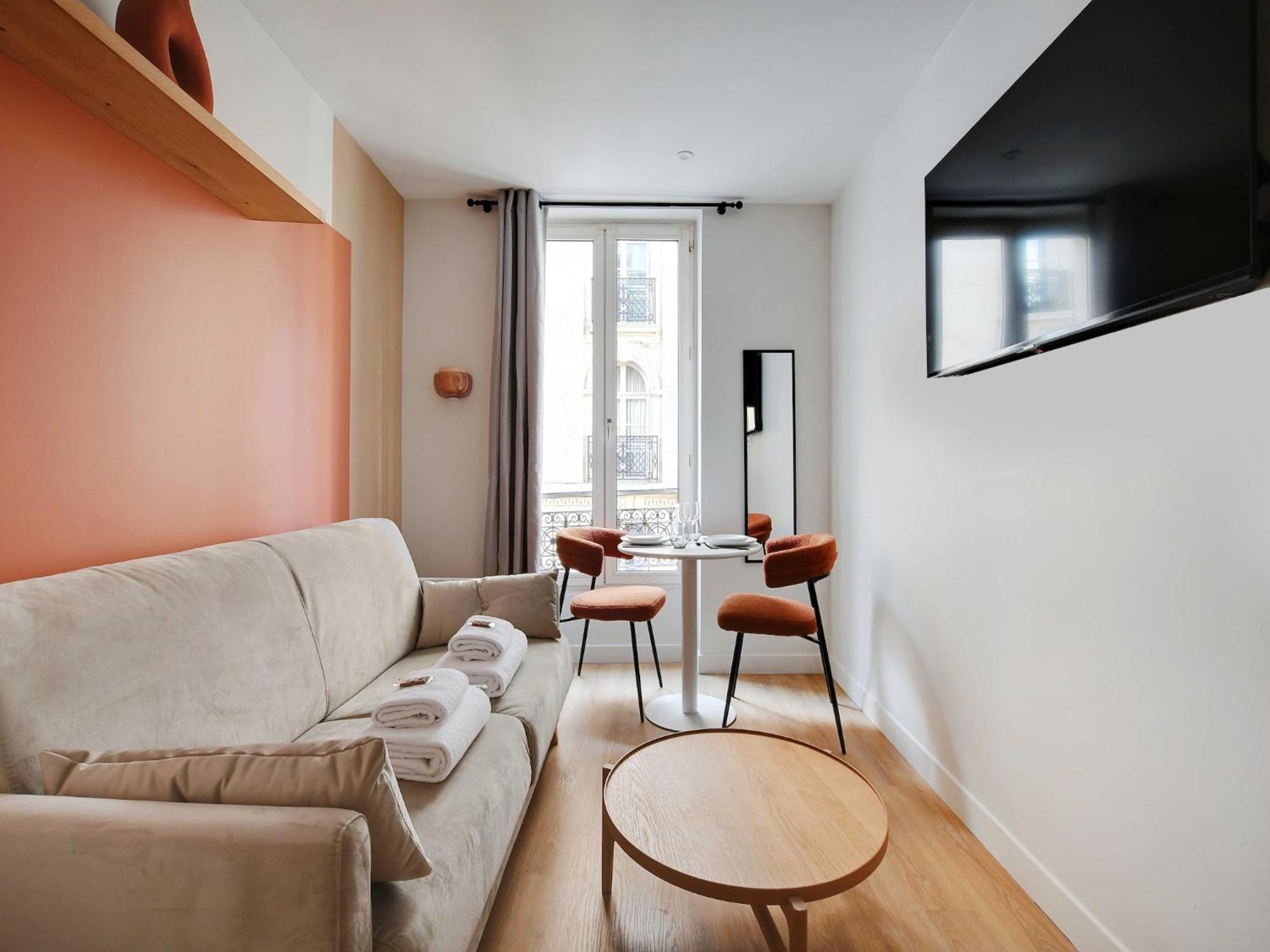 Beautiful -16 Ard De Paris- Mobility Lease